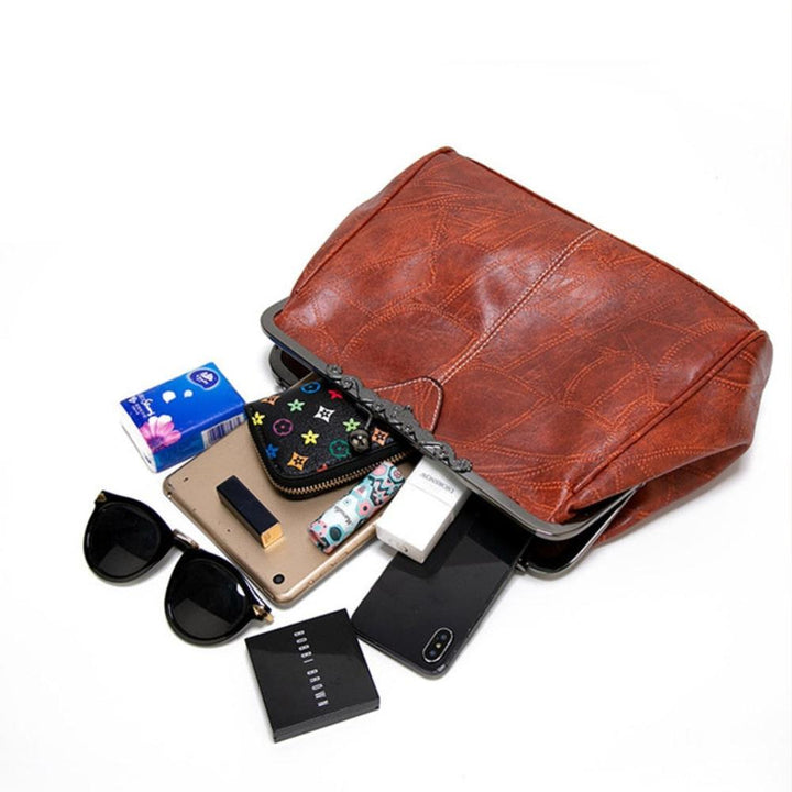 Mila | Classic Vintage Bag with Sophisticated Flap Closure