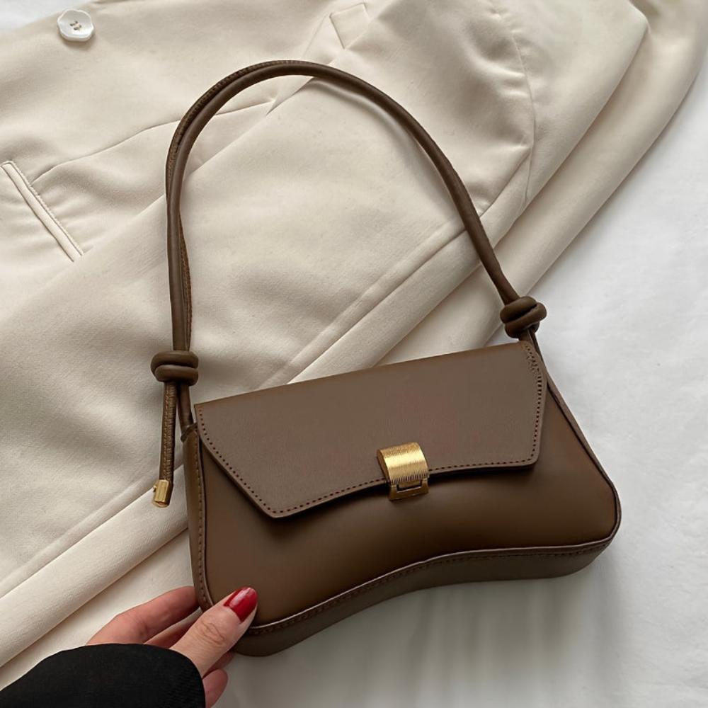 Daphne | Retro-Inspired Shoulder Bag