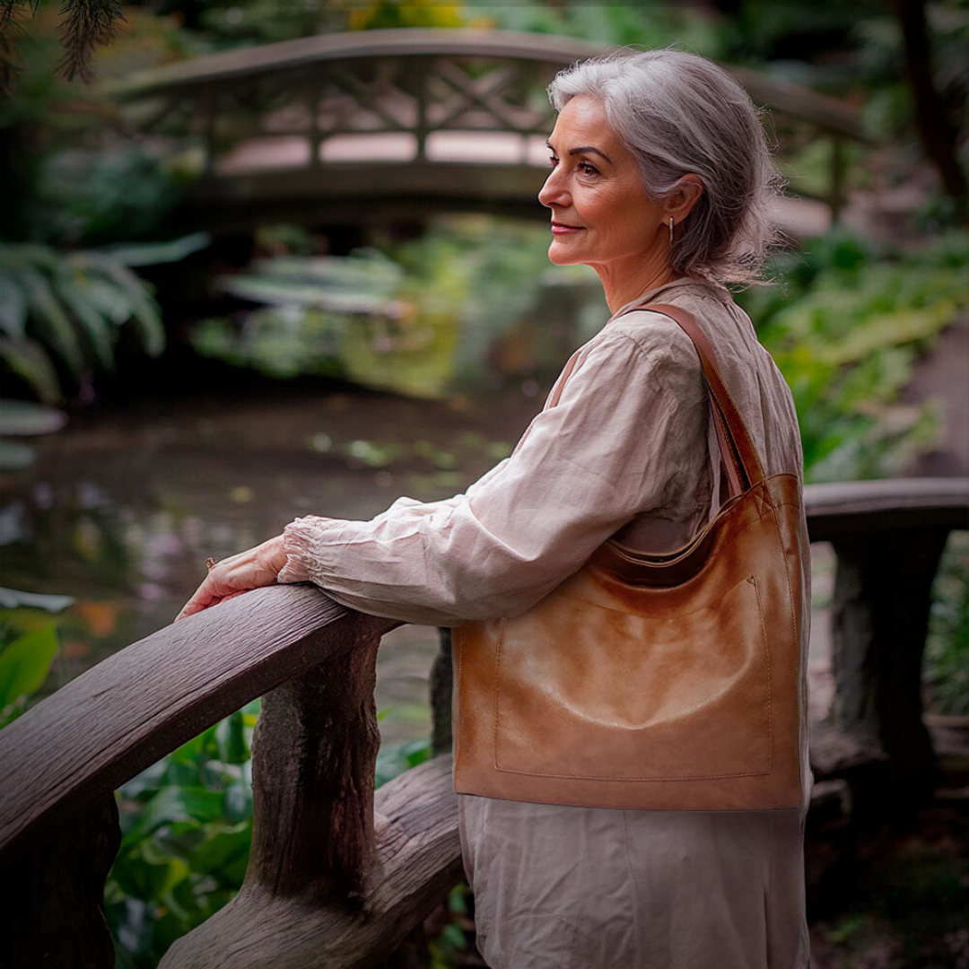 Ringelblume | Squisita Luxe Shoulder Bag in Plush Fabric