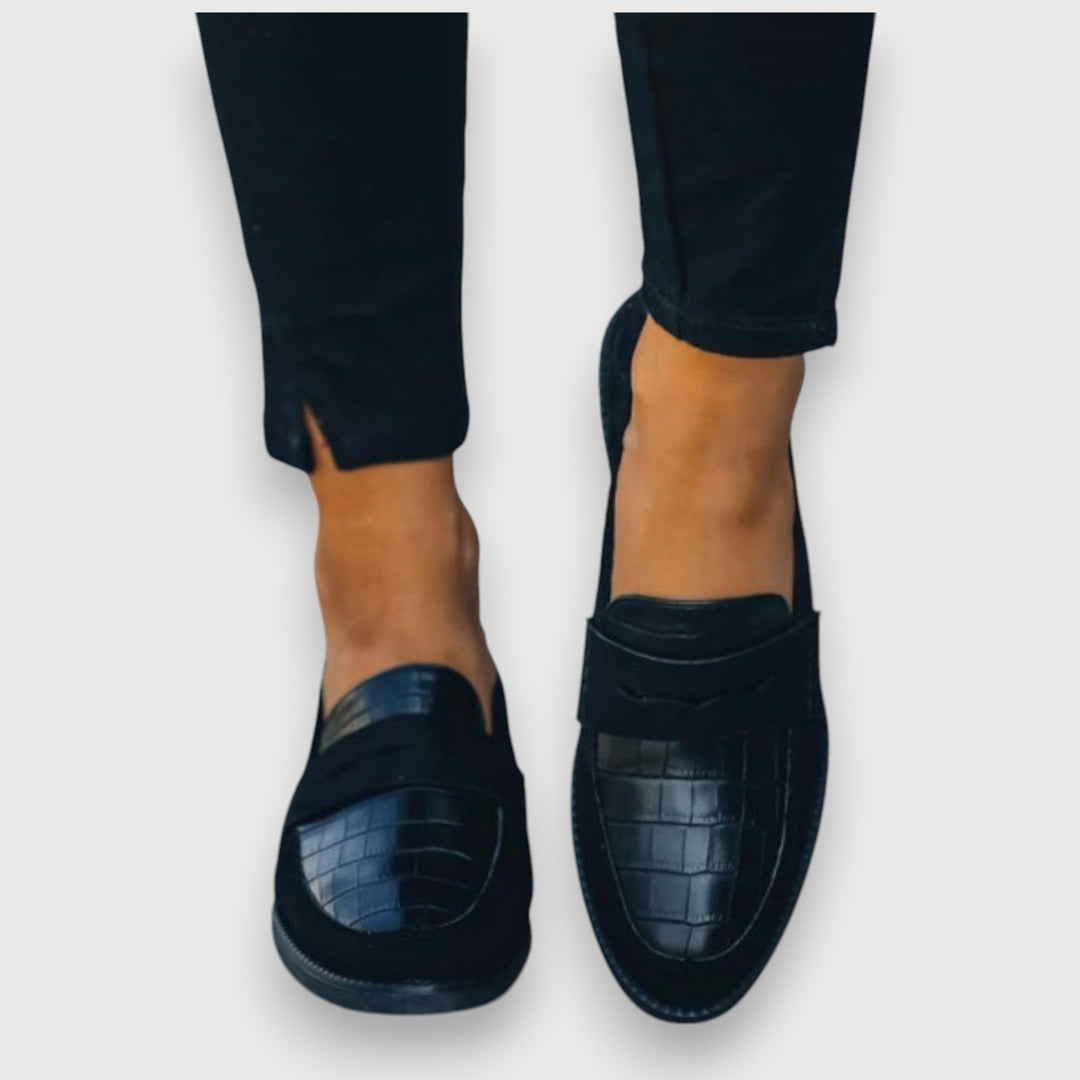 Sara - Classic Loafer