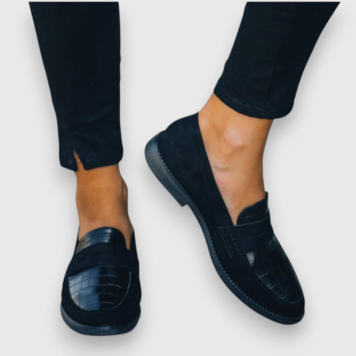 Sara - Classic Loafer