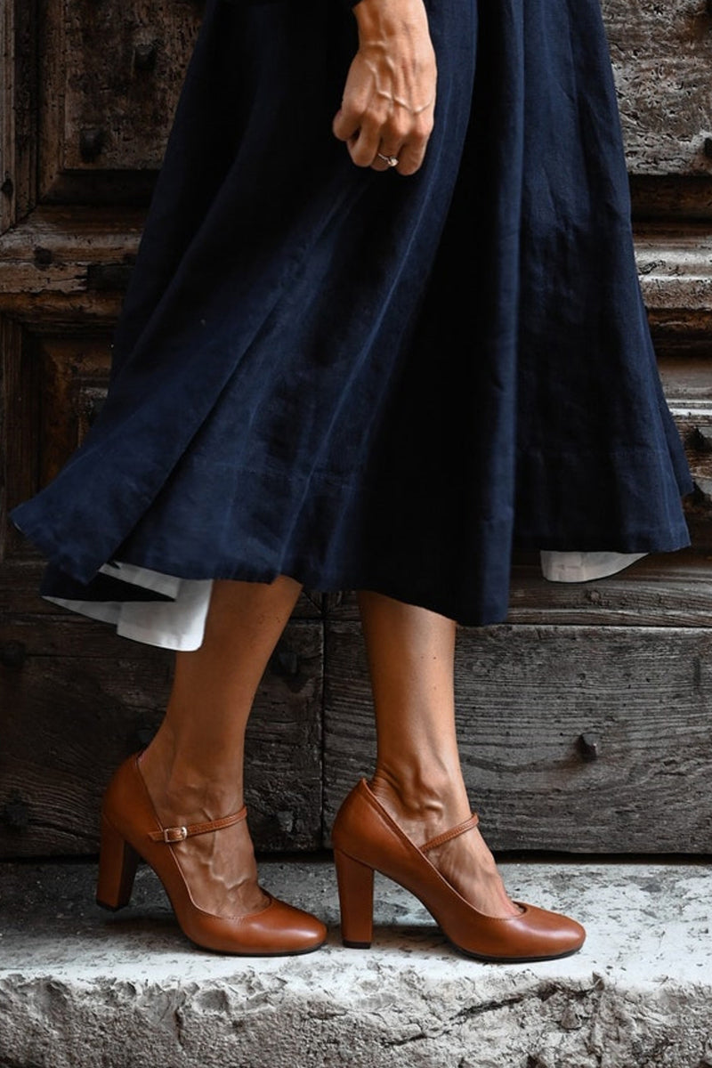 Caella™ | Elegant sandals with straps and compact heel, perfect for any occasion